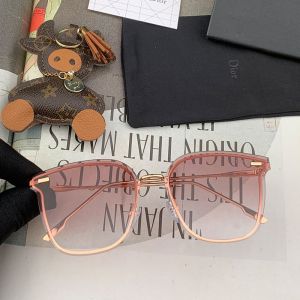 Dior D4170 Square Sunglasses In Pink
